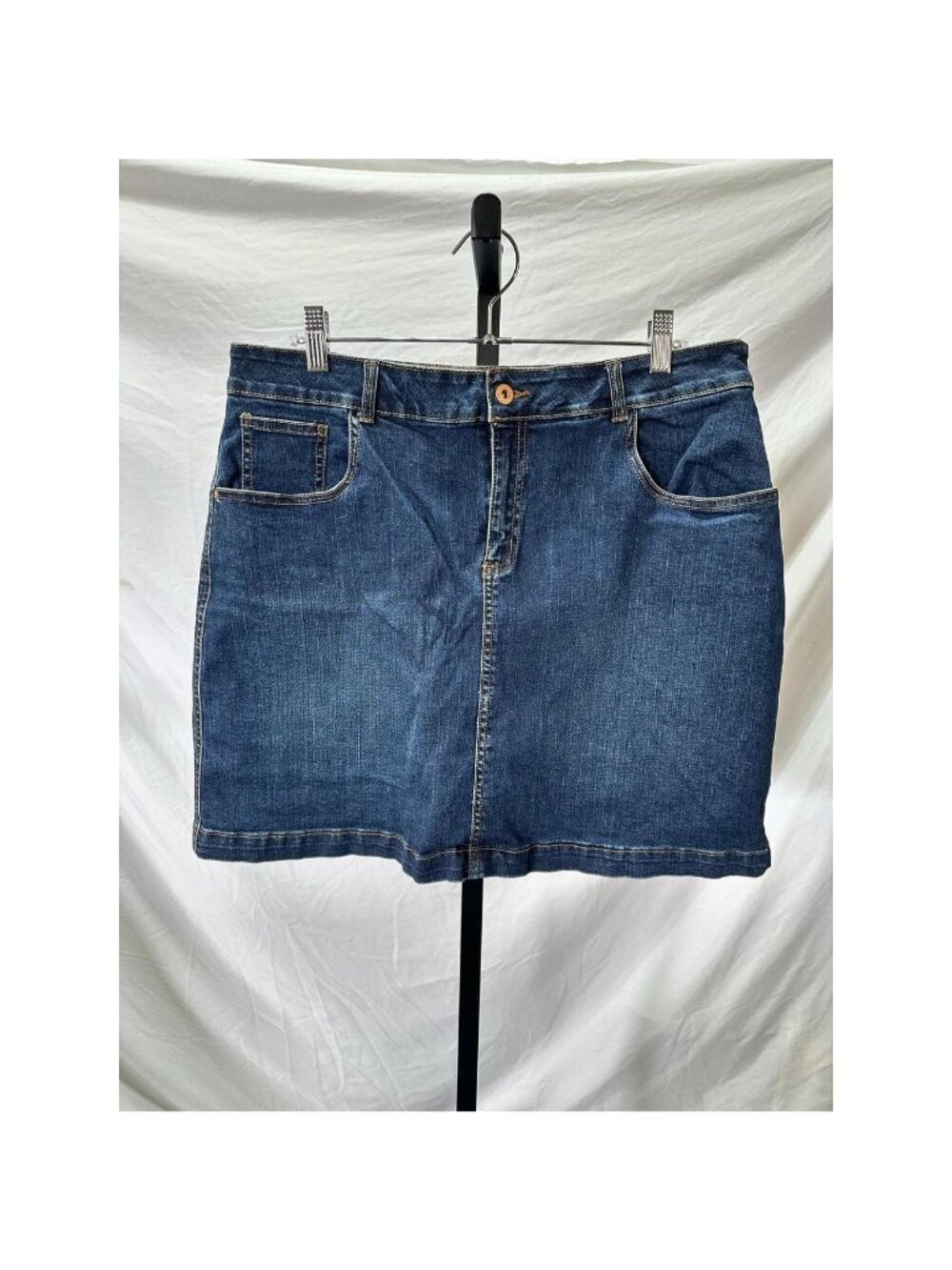 Denim Med Wash Cotton Jean Skirt High Rise Sz 14 Length 18” Classic Streetwear - Picture 3 of 4